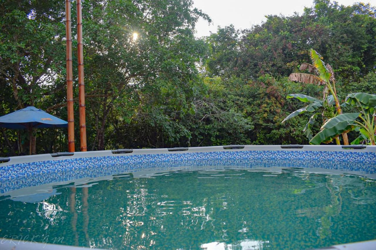 Hostal Cano Nevera La Macarena Exterior photo