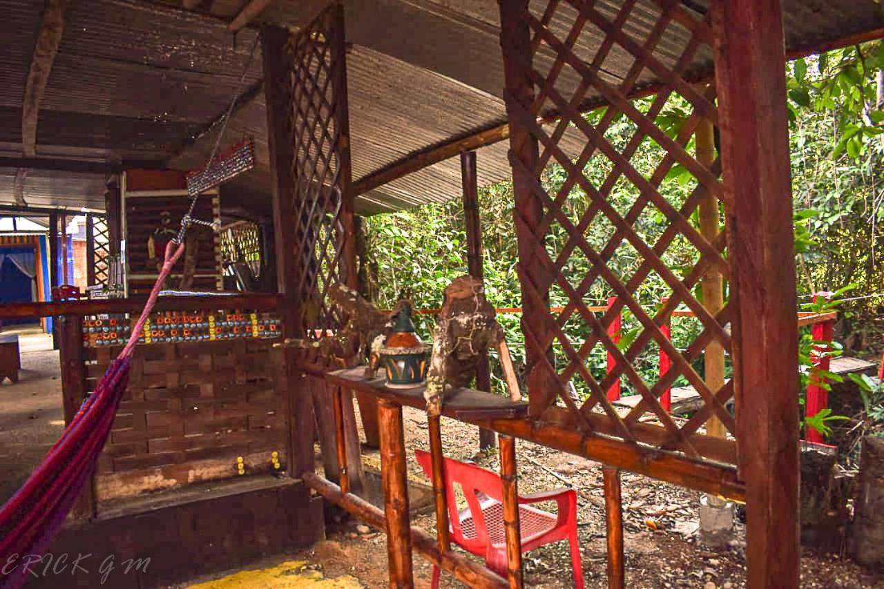 Hostal Cano Nevera La Macarena Exterior photo